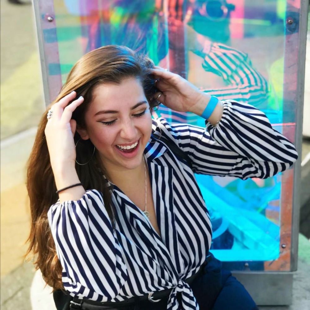 Meet your Posher, Arielle